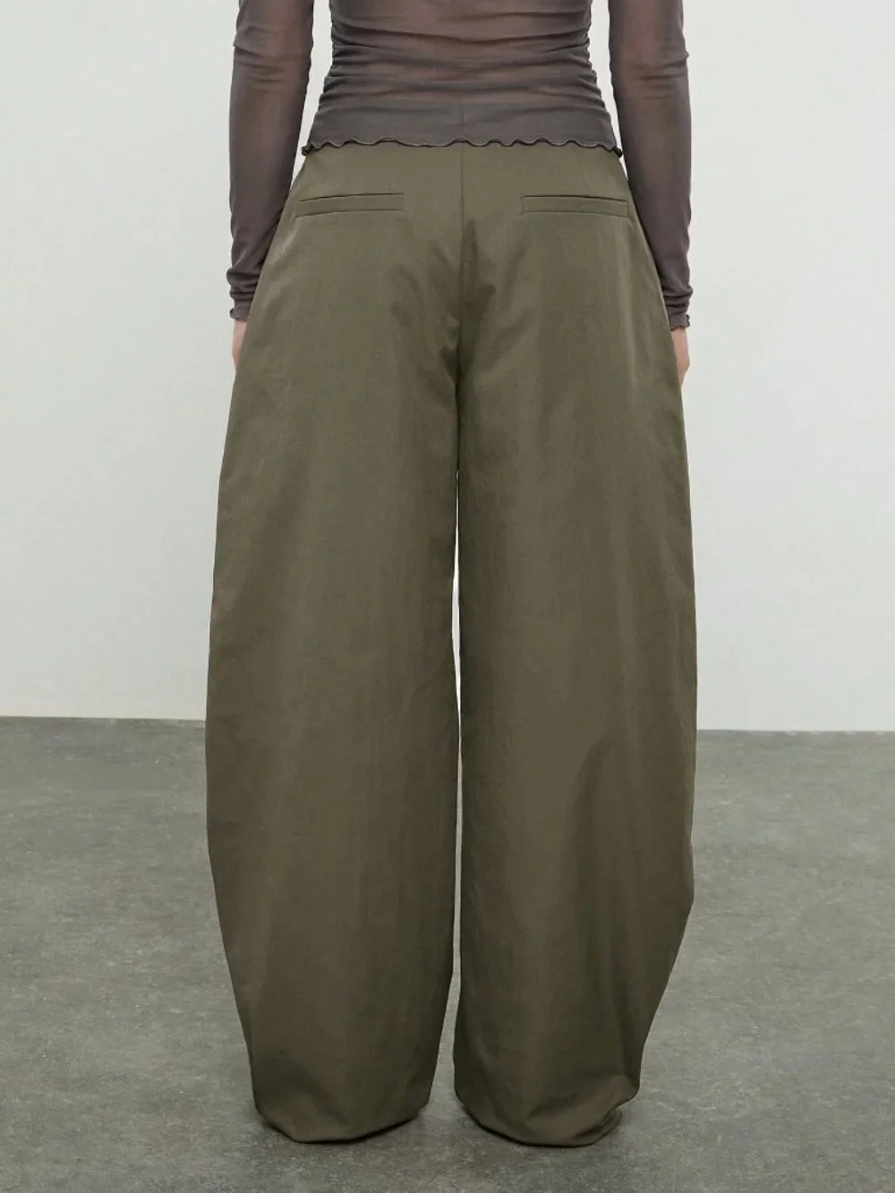 Green Casual Women's Mid Balloon Pleated Nylon Trousers